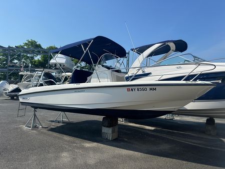 Boston Whaler 210 Dauntless image