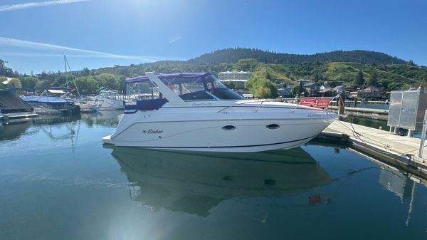 Rinker 270 Fiesta Vee 