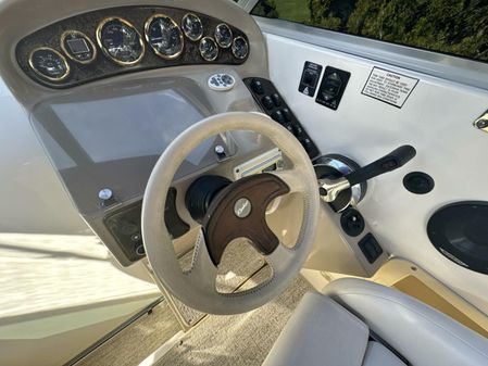 Rinker 270 Fiesta Vee image