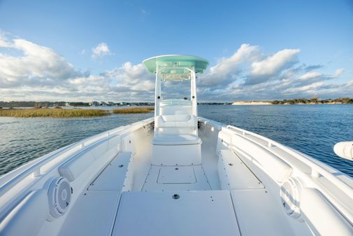 Everglades 243 Center Console image