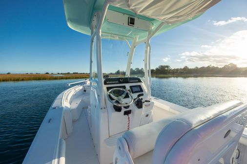 Everglades 243 Center Console image