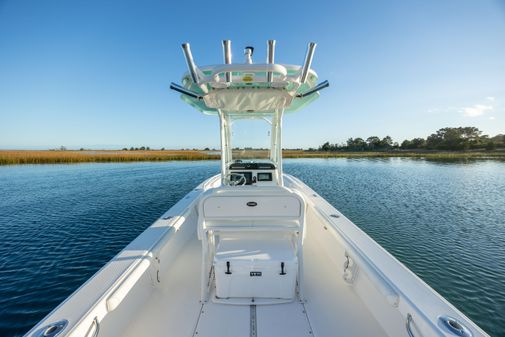 Everglades 243 Center Console image