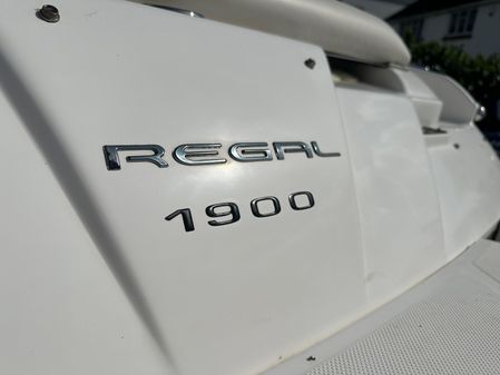 Regal 1900-BOWRIDER image