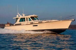 Sabre 48' Salon Express - main image