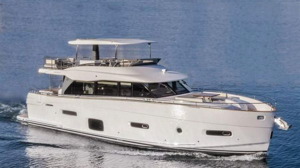 Azimut Magellano 66