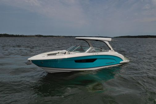 Regal 3300 Bowrider image