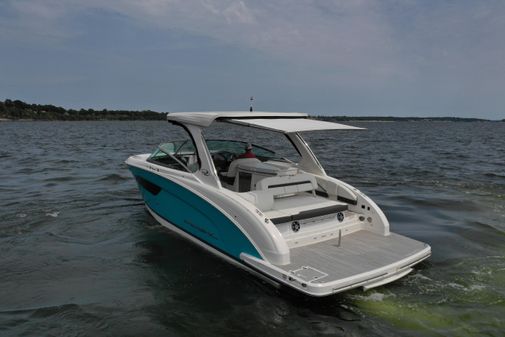 Regal 3300 Bowrider image