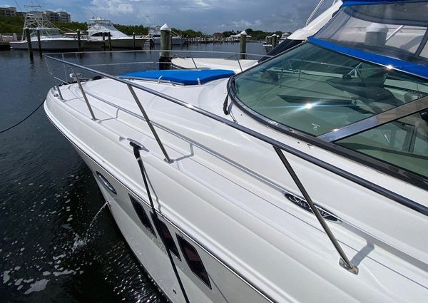 Sea Ray 38 Sundancer image