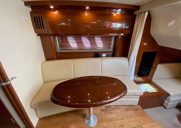 Sea Ray 38 Sundancer image