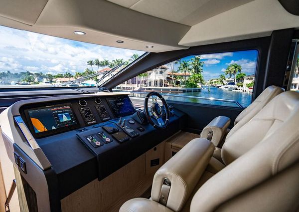 Azimut 72 FLY image