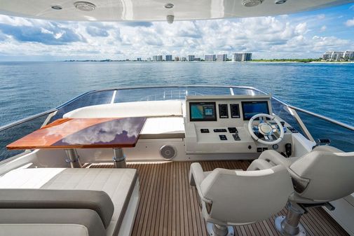 Azimut 72 FLY image