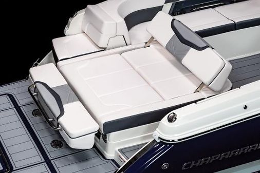 Chaparral 30-SURF image