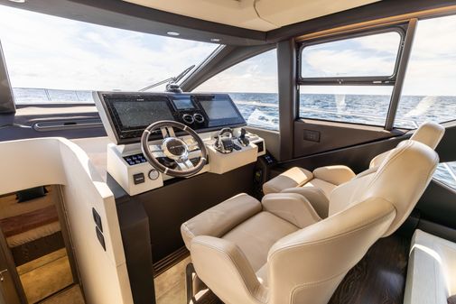 Azimut S6 SPORT FLY image