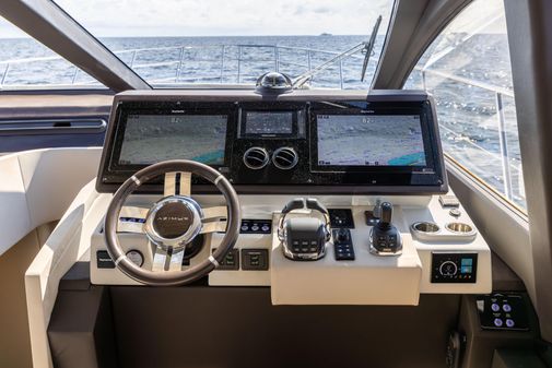 Azimut S6 SPORT FLY image