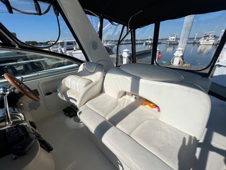 Sea Ray 34 DA image