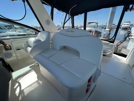 Sea Ray 34 DA image