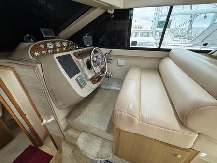 Bayliner 3788 Command Bridge Motoryacht image