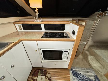 Bayliner 3788 Command Bridge Motoryacht image