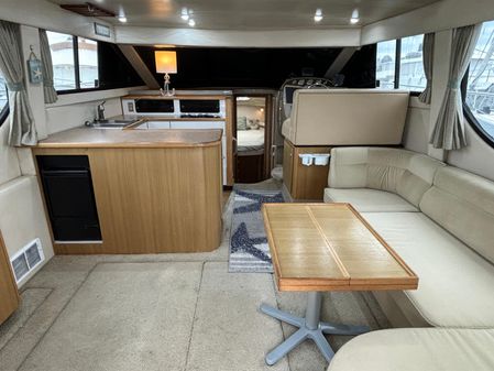 Bayliner 3788 Command Bridge Motoryacht image