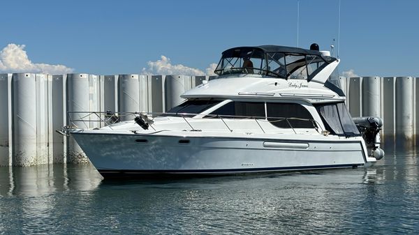 Bayliner 3788 Command Bridge Motoryacht