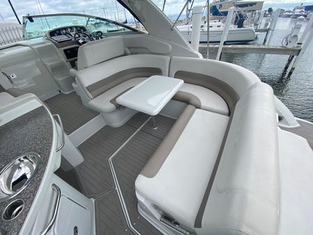 Crownline 350 Sport Yacht image