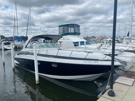 Crownline 350 Sport Yacht image