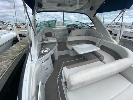 Crownline 350 Sport Yacht image