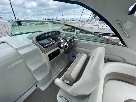 Crownline 350 Sport Yacht image