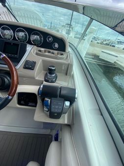 Crownline 350 Sport Yacht image