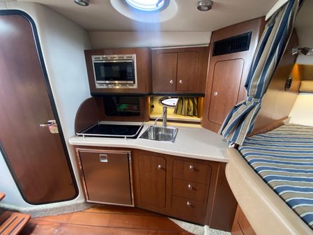 Crownline 350 Sport Yacht image