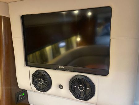 Crownline 350 Sport Yacht image