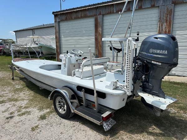 2011 NewWater Stilt Port Aransas, Texas - Fox Yacht Sales