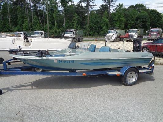 Sport-craft DUAL-CONSOLE-BASS-BOAT - main image