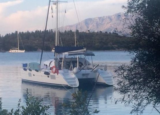 Lagoon 380 Premium - main image