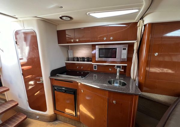 Sea Ray 330 Sundancer image