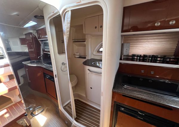 Sea Ray 330 Sundancer image