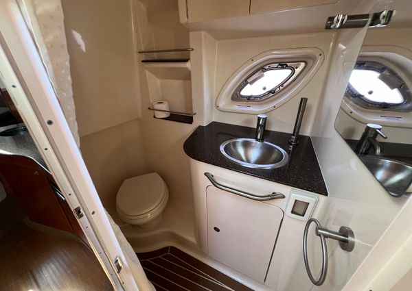 Sea Ray 330 Sundancer image