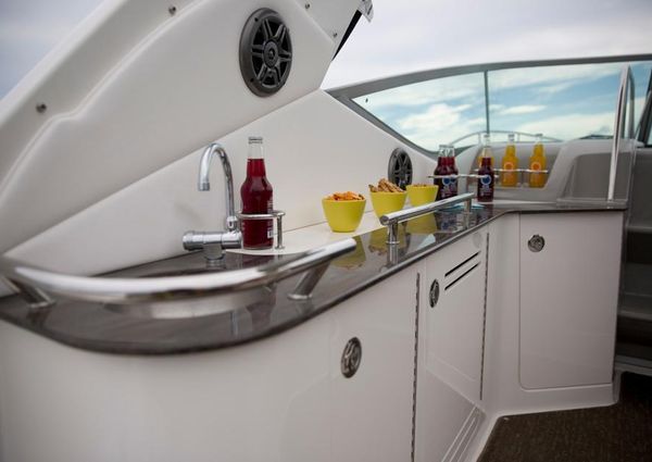 Sea Ray 330 Sundancer image