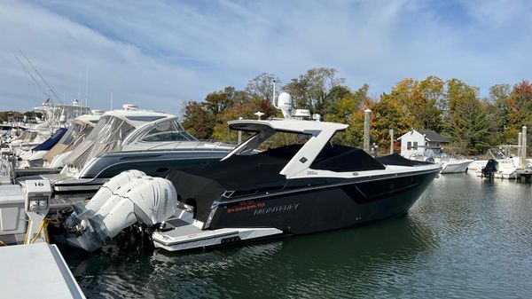 Monterey 385 SE