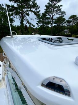 Boston Whaler 345 Conquest image