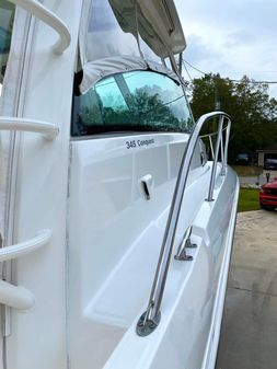 Boston Whaler 345 Conquest image