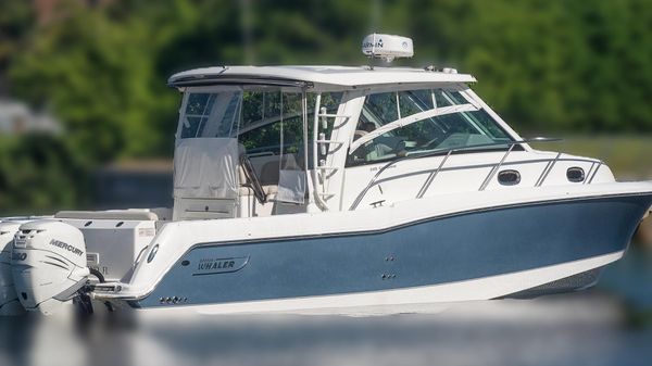 Boston Whaler 345 Conquest 