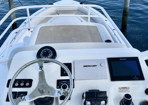 Boston-whaler 420-OUTRAGE image