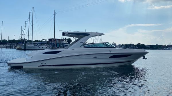 Sea Ray 350 SLX