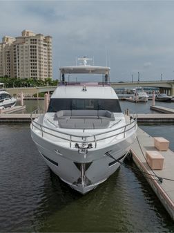 Princess Yachts Flybridge 75 image