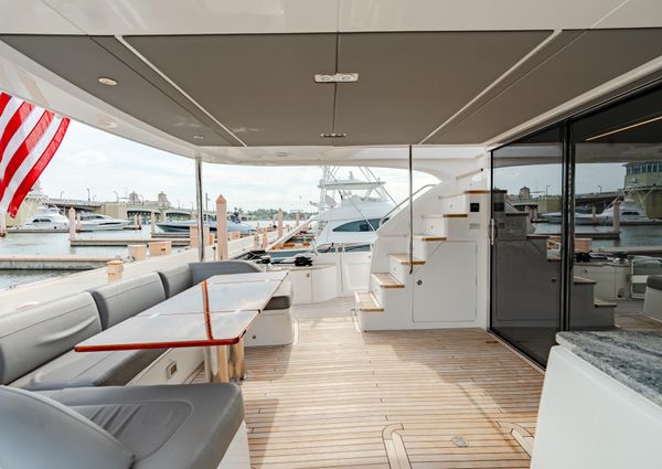 Princess Flybridge 75 image