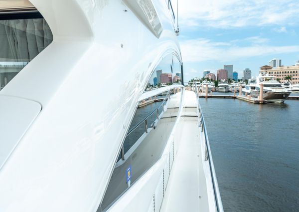 Princess Flybridge 75 image