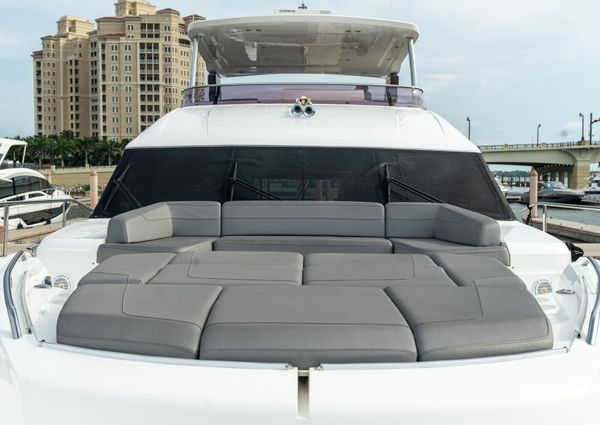 Princess Flybridge 75 image