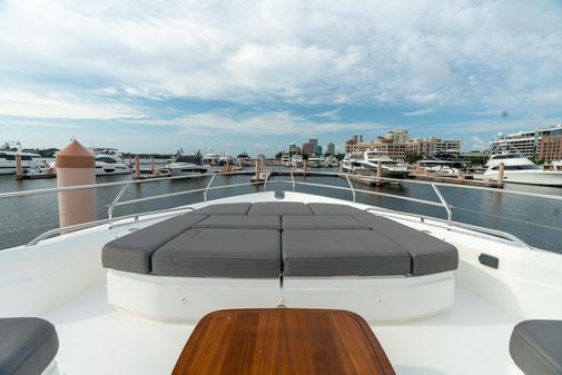 Princess Yachts Flybridge 75 image