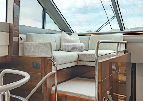 Princess Flybridge 75 image